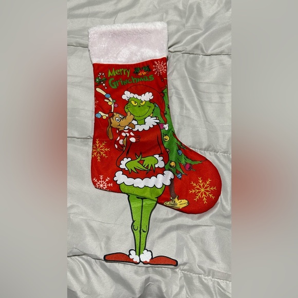 GRINCH Christmas 2 Stockings - 21 Inch NWOT - Picture 3 of 8